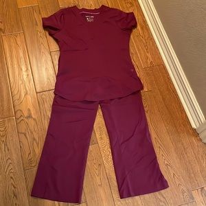Women’s petite scrubs